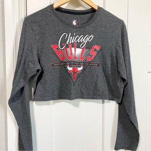 NBA Chicago Bulls women's crop long sleeve tee size medium